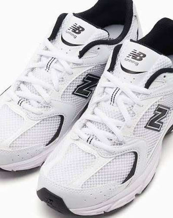 NEW BALANCE WHITE/BLACK