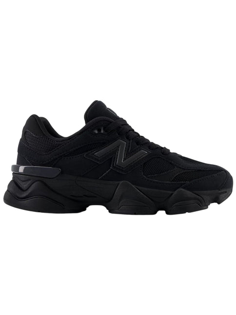 New Balance 9060 Total Black
GC9060BB