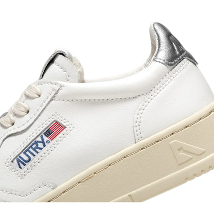 AUTRY MEDALIST LOW IN PELLE BIANCA & SILVER 
AULW LL05