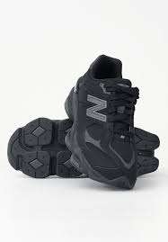 NEW BALANCE 9060 BLACK