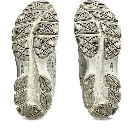 ASICS GEL NYC "CREAM FOSSIL"
1203A383 112