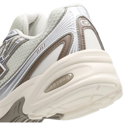 NEW BALANCE 740 Sea Salt con Arid Stone e Silver Metallic
U740MU2