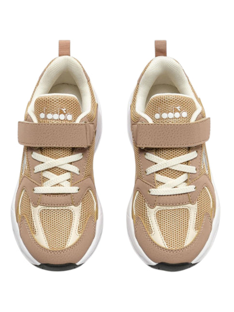 Alley PS brown
101.183107 25059