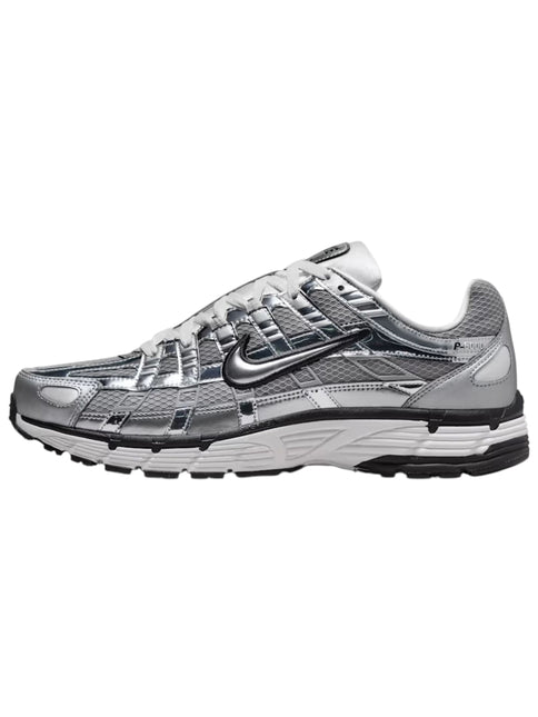 Nike P-6000  Argento metallizzato/Sail/Nero
CN0149 001