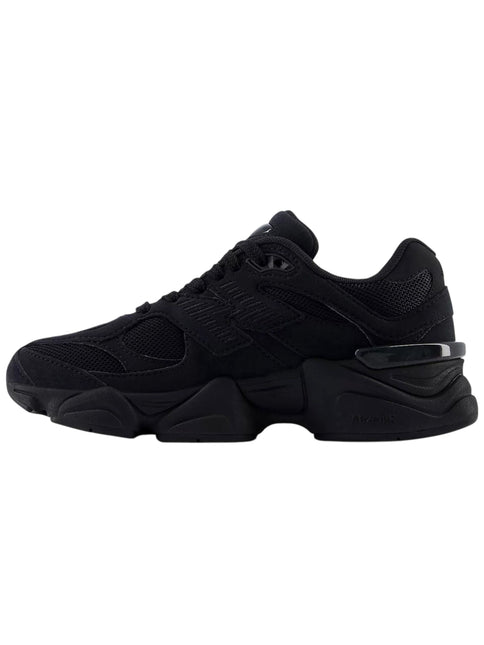 New Balance 9060 Total Black
GC9060BB
