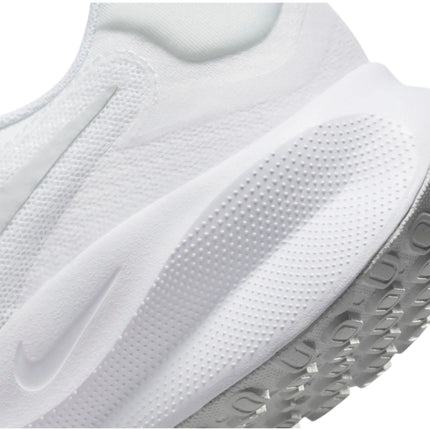 NIKE REVOLUTION 7 WHITE
FB2207 100