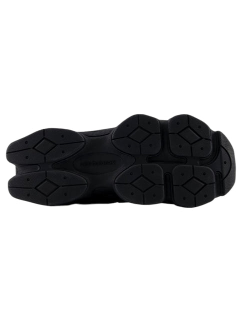 New Balance 9060 Total Black
GC9060BB